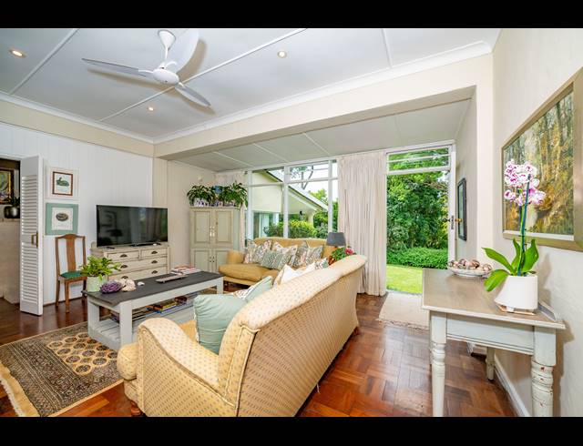 4 BEDROOM HOUSE FOR SALE IN COWIES HILL